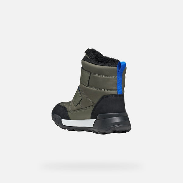Tmavě zelená zateplená chlapecká zimní obuv Geox Trekkyup J66MBA-0FU54-C3XK4