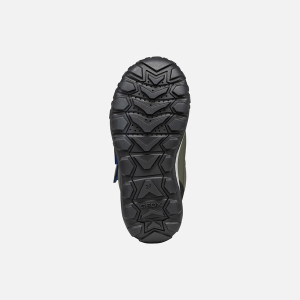 Tmavě zelená zateplená chlapecká zimní obuv Geox Trekkyup J66MBA-0FU54-C3XK4