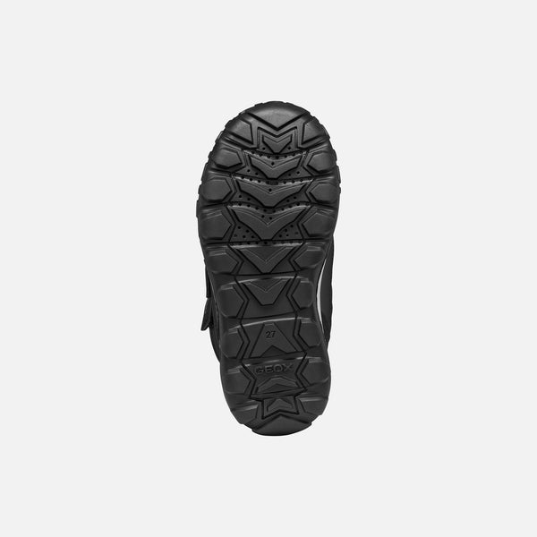 Černá chlapecká zimní obuv Geox Trekkyup J66MBA-0FU54-C9999